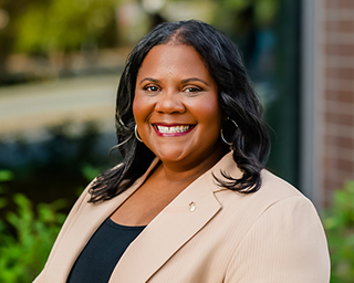 Headshot of Anji Williams, Southern First banker.