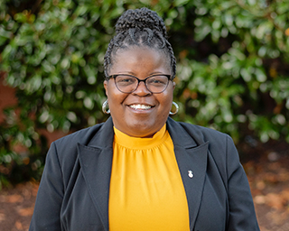 Headshot of Pamela Milton Milton