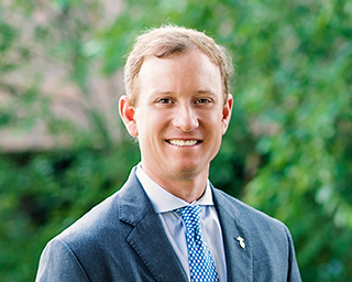 Headshot of Robert Thompson III, Southern First banker.