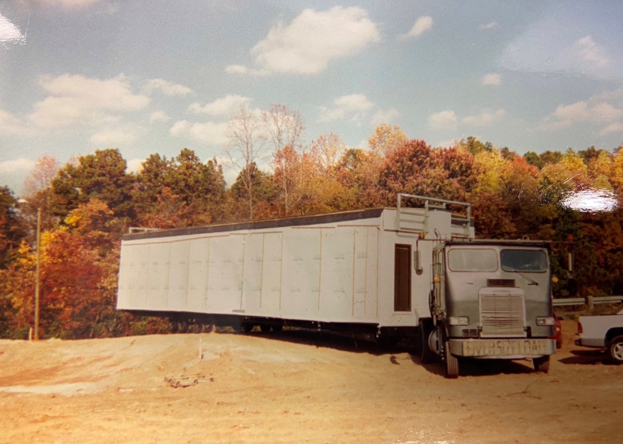 Greenville's First triple-wide modular banking unit arriving on site.